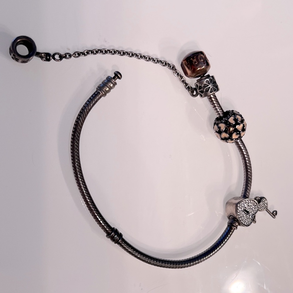 pandora bracelet